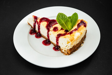cheesecake with berry sauce