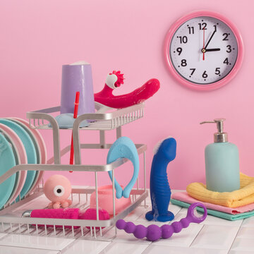 Sex toys drainer