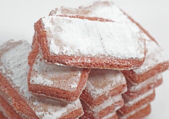 BISCUIT ROSE DE REIMS, A PINK BISCUIT FOR DIPPING IN CHAMPAGNE
