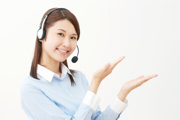 女性　オペレーター