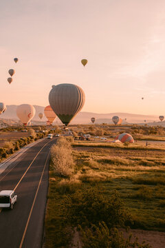 Fototapeta Hot air balloon rides in Cappadocia at sunrise