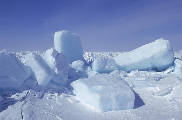 Fototapeta na wymiar ICE FIELD, BAY OF SAINT LAURENT IN CANADA