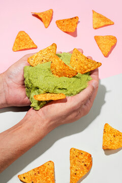 guacamole and nachos