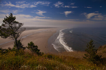 View of the Pacific coast in Newport, Oregon
