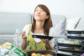 大食いの女性