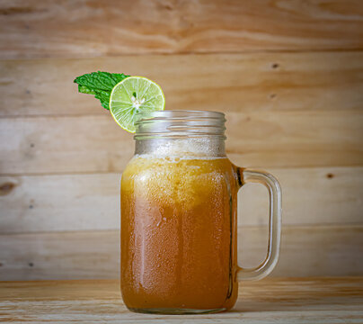 limonade of panela with lemon