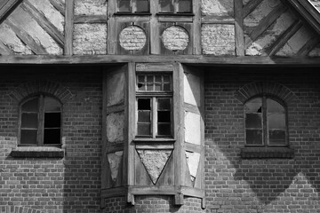 architektura#stare budownictwo#czarno białe#folwark Wąsowo#teleobiektyw#zabytkowe budownictwo#Okolice Nowego Tomyśla#