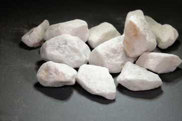 Group of small marmor blocks. (Calciumcarbonate)