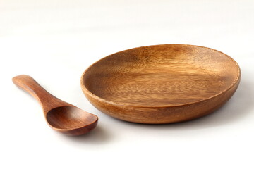 アカシア（木製）の皿とスプーン。そのままでも皿の上に切り抜きの画像を合成するにも使えます
