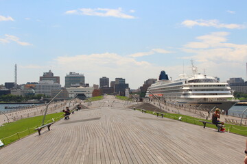 大桟橋 みなとみらい　Osanbashi Yokohama International passenger terminal Minatomirai, Yokohama