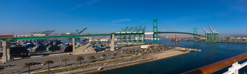 Vincent Thomas Bridge, Port of Los Angeles, San Pedro, California, USA