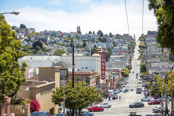 Blick in den Stadtteil Castro, San Francisco, Kalifornien, USA - obrazy, fototapety, plakaty