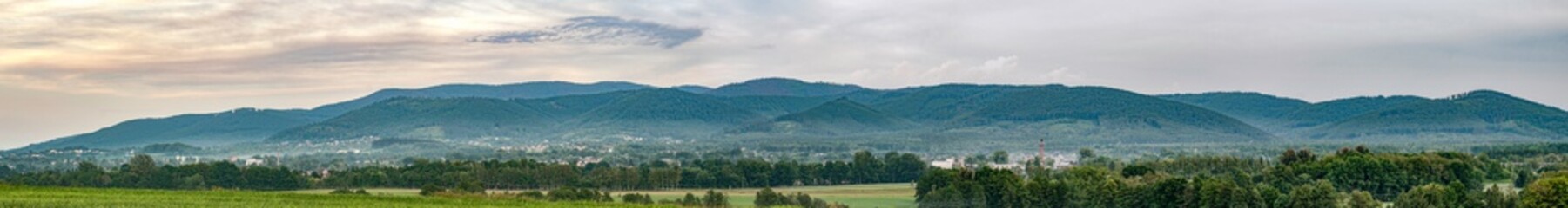 Beskidy panorama © advert2do