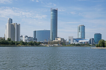 Obraz premium Summer view of the business district in the city center