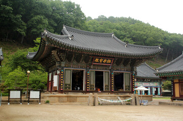 Fototapeta premium South Korea Eunhaesa Buddhist Temple