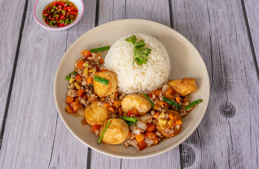 Thai Mixed Food Selections and Drinks 