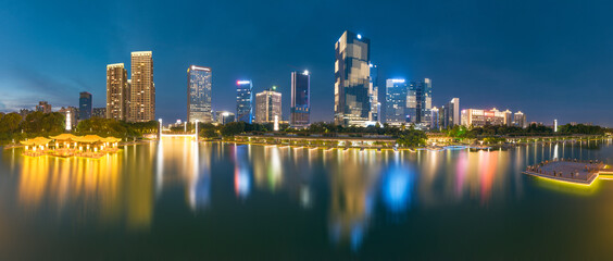 Naklejka premium Night view of Qiandeng Lake Park, Foshan City, Guangdong Province, China