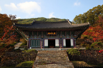 Fototapeta premium Yongmunsa Buddhist Temple, South Korea