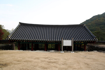 Fototapeta na wymiar Yongmunsa Buddhist Temple, South Korea