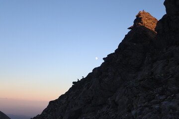 Kozice górskie w świetle księżyca - Tatry Wysokie, Słowacja © Monika