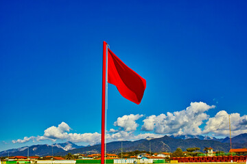 Red flag on the Versilia beach