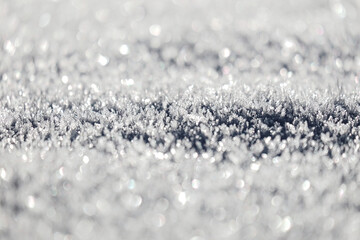 Schnee und Kristalle Detail unscharfe Schneedecke
