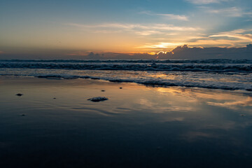 Fototapeta na wymiar Morning sunrise on the beach