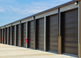 Mini storage warehouses in Conroe, TX