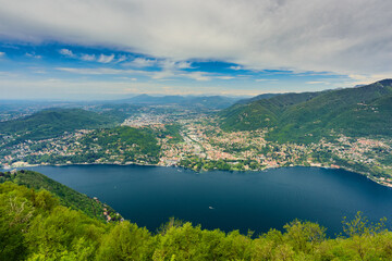 Obraz premium View of Lake Como and the city of Cernobbio from the public point of view in Brunate village.