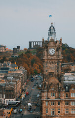Fototapeta premium view of the city of the city of Edinburgh