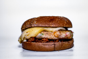 Cheeburguer de frango e queijo