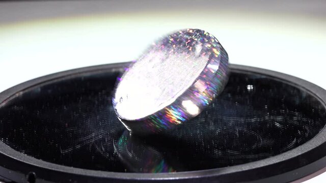 Euler's Disk in 4K / physics