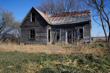 Fototapeta premium old abandoned house