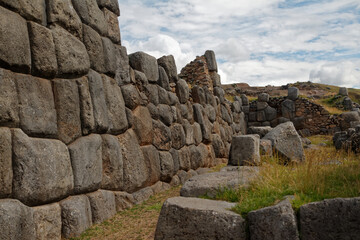 Ruiny Sacsayhuaman, twierdzy Ink&oacute;w na wzg&oacute;rzu nad Cuzco