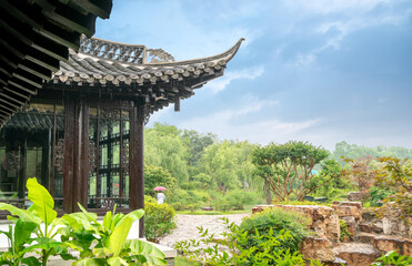 Fototapeta na wymiar Located in Shouxihu Chinese Classical Garden, Yangzhou, Jiangsu.