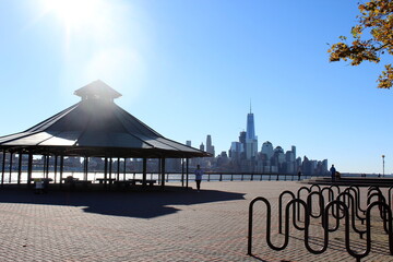 Skyline of Manhattan seen from Hoboken, New Jersey - Bike Bicycle stands at the Maxwell Place Park.