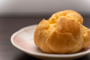 家で食べるシュークリーム