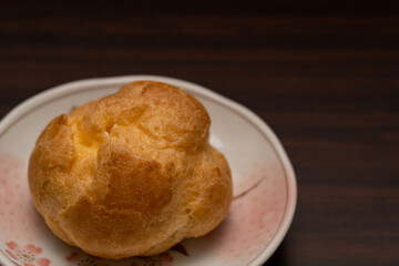 家で食べるシュークリーム