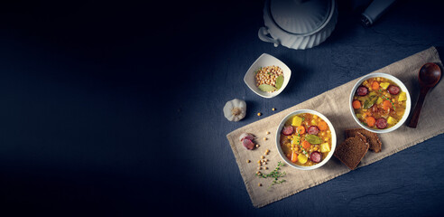 Hearty pea soup after grandmas rezept