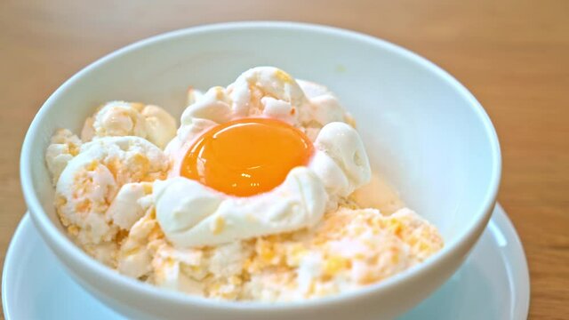 Frozen eggs ice-cream - A Design of Ice-crem entitled &ldquo;Ice- crem with egg yolk&rdquo;