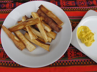 Yuca frita, Cusco, Perú, comida típica peruana