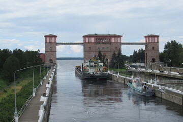 Obraz premium Russia, Rybinsk town, gateway from Volga River to Rybinsk waterstore, august 2020 (19)