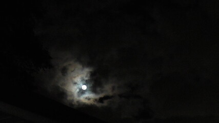 moon and clouds © Hira
