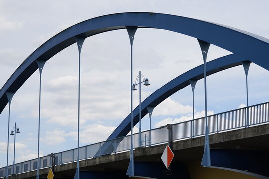 Die Stadtbr&uuml;cke zwischen Frankfurt (Oder) und Slubice