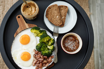 healthy eating eggs with legumes and broccoli