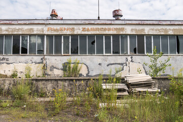 old abandoned building