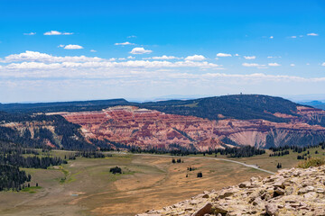 Naklejka premium High angle view of the beautiful Cedar Breaks National Monument from Brian Head Peak Observation
