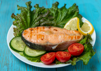 grilled salmon with vegetables