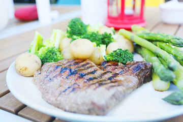 steak dinner outside