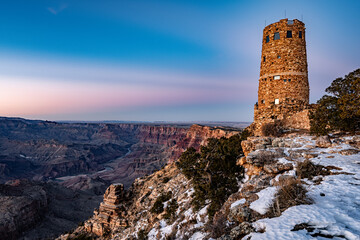Fototapeta premium Belt of Venus at Sunset with Desert View Watchtower at Grand Canyon National Park